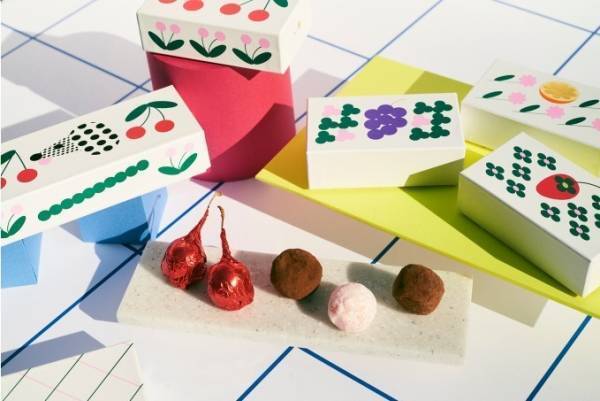 メリーチョコレートの2018年バレンタイン新作、巨峰や苺を使ったなめらかなフルーツのガナッシュ