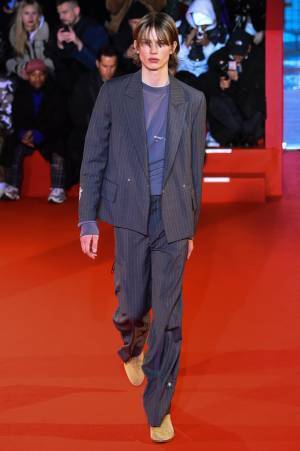 オフ-ホワイト c/o ヴァージル アブロー 18年秋冬、クラシックとカジュアルの垣根を越えて