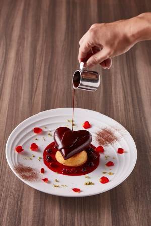 六本木ヒルズでバレンタインイベント開催、限定チョコスイーツやギフト向け雑貨など