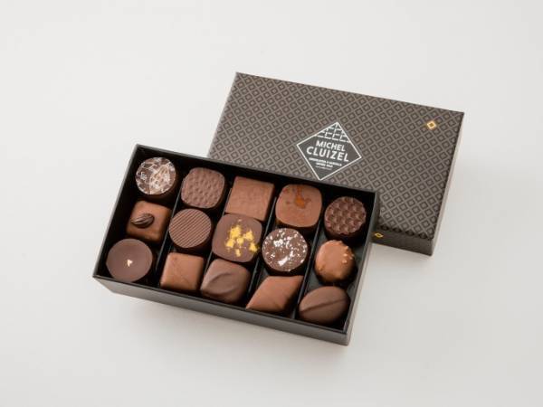 「ミシェルクルイゼル」からサーディン缶やフランスパン型のバレンタインチョコ、ビーントゥバーも