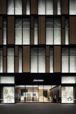 資生堂本店「シセイドウ ザ ストア」オープン - 化粧品販売、エステ、美容セミナーの総合拠点