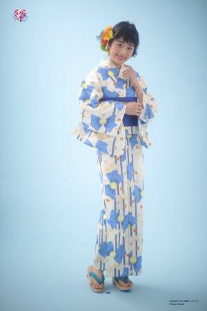 「セーラームーン浴衣」5人の戦士をイメージしたリボン柄や、レトロモダンなストライプ柄も