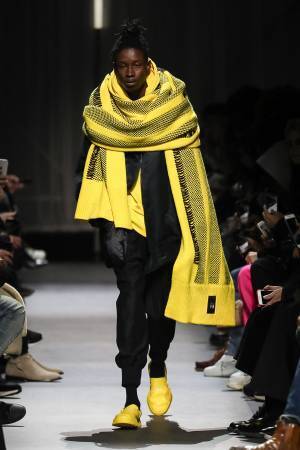 Y-3 2018年秋冬コレクション - 革新的なものへ“NICE TO MEET YOU”