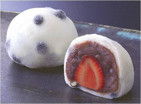 大丸東京店のいちご大福フェア、ジューシーなとちおとめと練乳入りのふわふわ餅の大福など