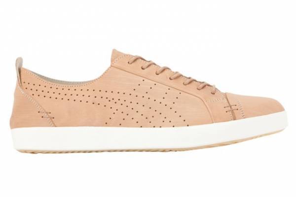 オニツカタイガーが銀座に路面店をオープン、人気スニーカー「コレソン ロー」の店舗限定色を発売