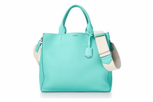 ティファニーの新作バッグ＆レザーグッズ、T型ジップやティファニーブルーを採用