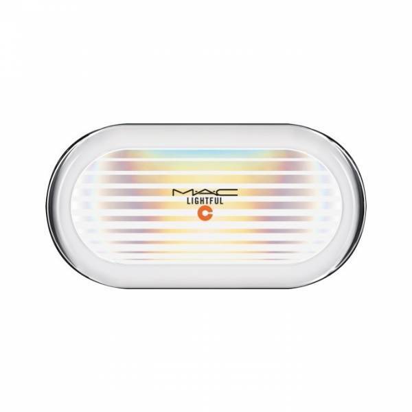 M·A·C「ライトフル」シリーズのパウダリーファンデーションが進化、ツヤマット肌を演出