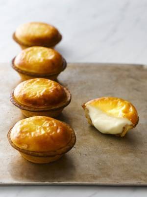 焼きたてチーズタルト専門店「ベイク チーズタルト」シャポー船橋店オープン、甘い香り漂う工房一体型