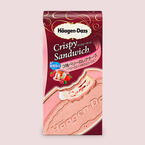 ハーゲンダッツの新クリスピーサンド「3種ベリーのレアチーズ」ピンク色のウエハースでサンド