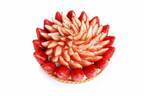 カフェコムサから、旬の苺を贅沢に使った様々な限定ケーキが登場