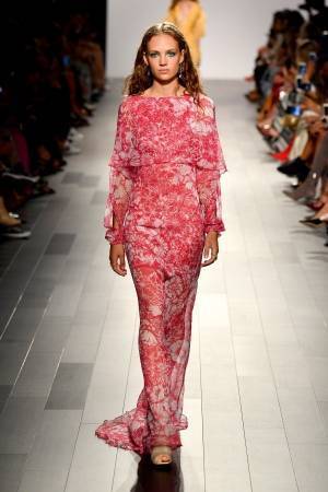 タダシ ショージ2018年秋冬コレクションをライブ配信