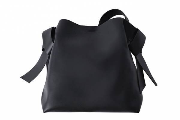 アクネ ストゥディオズの「Musubi」バッグに新サイズ＆カラー - 着物の帯揚げに着想