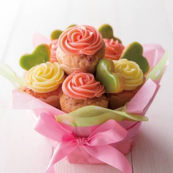 マフィン専門店「ミセスエリザベスマフィン」のホワイトデー、バラの花束風“ミニマフィンブーケ”