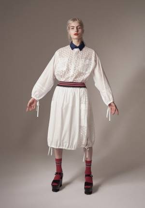 スーアンダーカバーの2018年春夏新作、猫&リンゴプリントのバッグや1点物ヴィンテージウェア