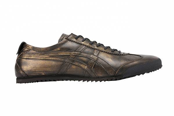 オニツカタイガー “漆塗り”に着想を受けた新作スニーカー、アンティーク風の色と艶