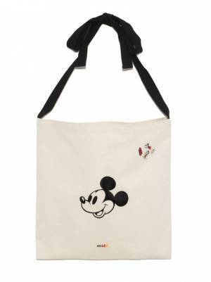 スナイデルから、ミッキーマウスが登場する「ディズニーコレクション」Tシャツやトートを展開