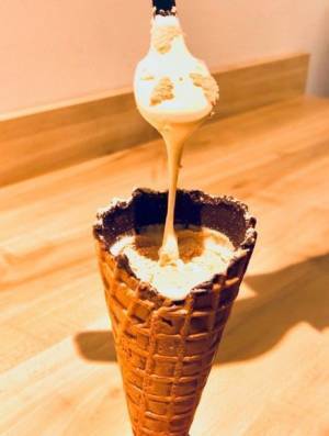 エニウェアドアの「メルトティラミス」に“とろけるきなこ”がかけ放題の限定メニュー登場