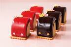 「ランドセル型ケーキ」いちご＆練乳の赤、バナナ＆チョコの黒 - 帝国ホテル 東京より