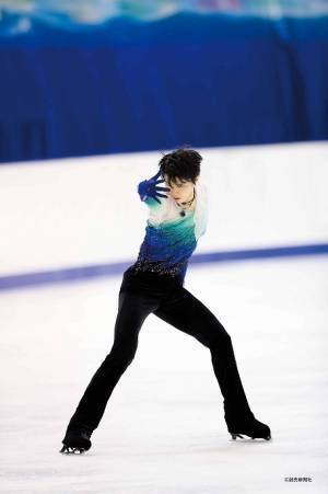 「羽生結弦展」日本橋、大阪、京都、名古屋、横浜の高島屋で、衣装やスケート靴などから競技人生を振り返る