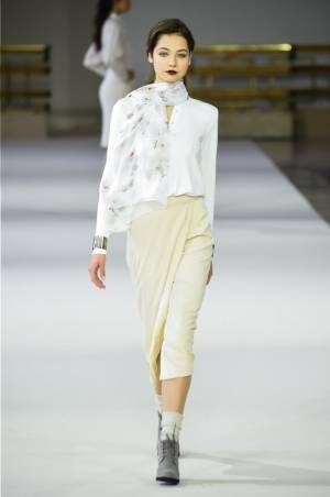 アニエスベー 2018-19年秋冬コレクション - どんな時でも自分らしくいられる知的な女性