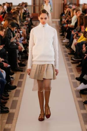 カルヴェン 2018-19年秋冬コレクション - 不協和音が生むドラマティックなサウンド