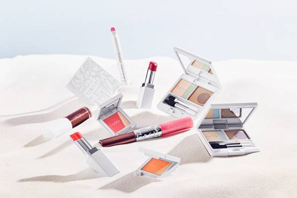 キッカ“海辺の街”をイメージした夏コスメ、2色のアイライナーや透明感発色のリップスティック