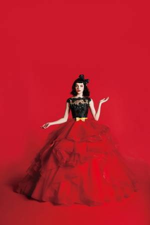 ディズニーキャラクターのウエディングドレスがクラウディアから、ミッキー＆ミニーマウスがモチーフに