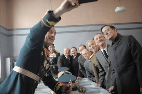 映画『スターリンの葬送狂騒曲』ロシアで上映禁止の問題作、スターリンの急死から始めるブラックコメディ