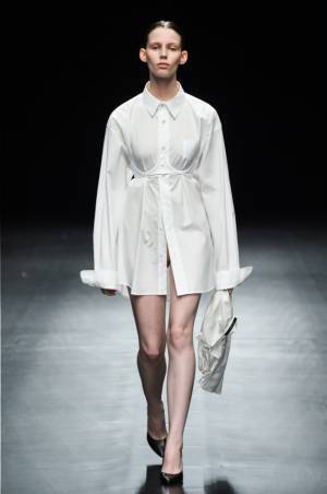 ドレスドアンドレスド 2018-19年秋冬コレクション - 見せる／見せないで始まる男女の駆け引き