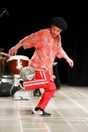 アールビーティ 2018-19年秋冬コレクション - 極楽浄土では、ファッションは自由