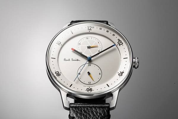 ポール・スミスの新作時計「チャーチ・ストリート」カメラのモチーフを随所にちりばめて