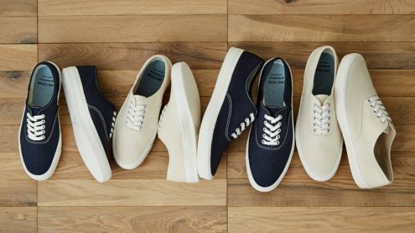 アーバンリサーチ ドアーズ「フォークアンドスプーン」よりムーンスター別注デッキスニーカー登場