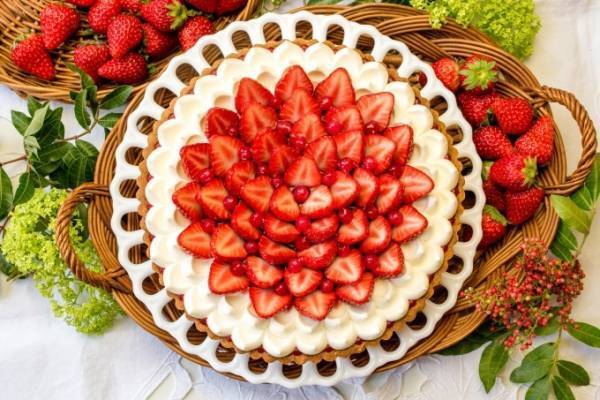 キル フェ ボン「イチゴとホワイトチョコクリームのタルト」甘酸っぱい苺×濃厚クリームのハーモニー