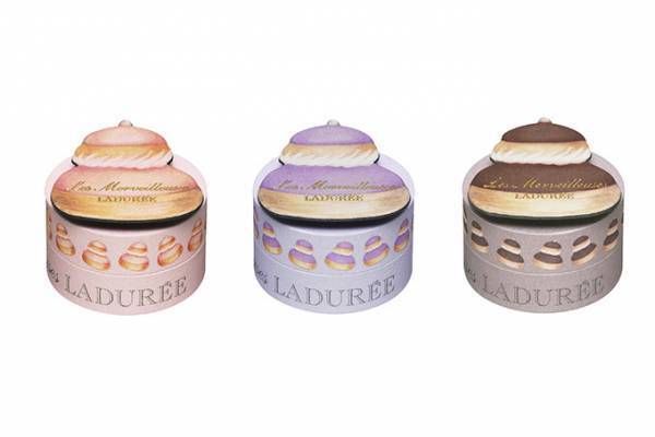 ラデュレのスウィーツがコスメに！レ・メルヴェイユーズ ラデュレからマカロンチーク、ケーキのアイカラー