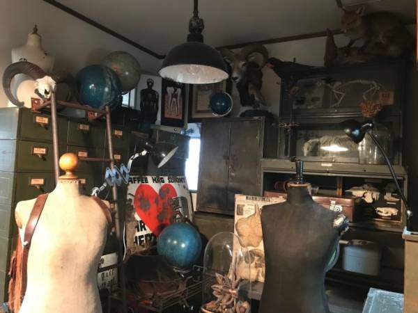 ヨーロッパ各地のアンティーク＆ブロカントが集まる蚤の市が東京・代々木で開催