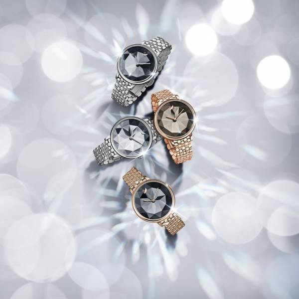 スワロフスキー・ウォッチ2018年秋冬の新作時計、"湖面"のように輝くクリスタルの文字盤