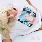 X-girl×クロエ・セヴィニーのコラボアイテム、クロエ着用モデルの復刻Tシャツなど
