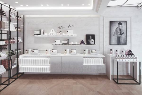 ディオール“フレグランスに特化した”新ブティック「メゾン クリスチャン ディオール ギンザ」