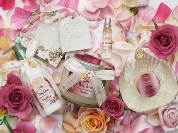 SABON“グリーン ローズ”香る「ロージー ラブ」コレクション、泡で洗うバス フォームなど