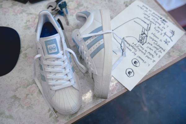 アディダス スケートボーディング×マーク・ゴンザレス、「スーパースター」などコラボアイテム発売