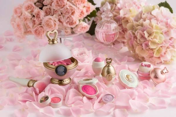 レ・メルヴェイユーズ ラデュレ“バラのつぼみ”型チークカラー、そごう横浜店で限定発売