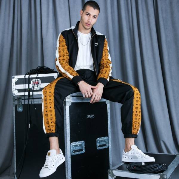 プーマとMCMがコラボ、MCMのモノグラムを全面に施した「スウェード」など