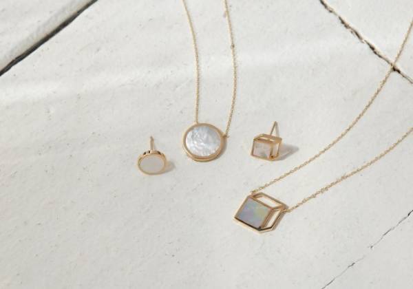 スタージュエリー ガールから、トリックアートのようなネックレス＆ピアス