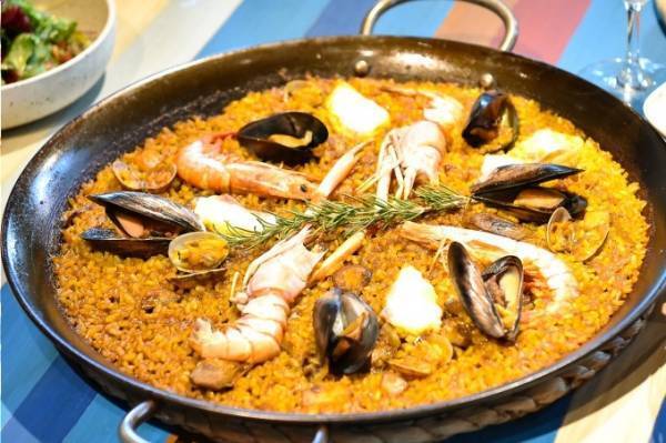 バルセロナNo.1のパエリア店「チリンギート エスクリバ」東京・渋谷ストリームに日本1号店