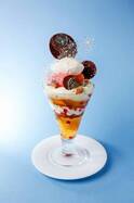ショコラティエ パレ ド オールより“花火”モチーフの夏限定パフェ&りんごあめや麦茶風味のチョコ