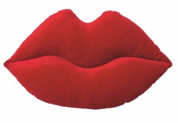 イケアの新コレクション「オメデルバル」ゴス×グラマラスなアイテム約40品が登場