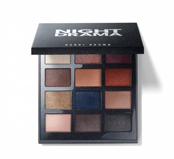 ボビイ ブラウンから、移り変わる空の色をイメージした限定パレット「ナイト ドラマ アイ パレット」