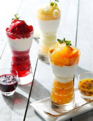 “夏の太陽”に輝く6層の限定スイーツ「サマージュエルパフェ」ウェスティンホテル東京で