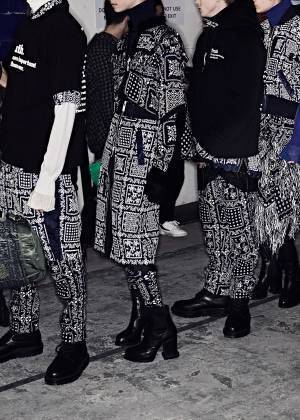 sacai×NYタイムズ紙「Truth」”ジャーナリズムの自由”をＴシャツやフーディで表明