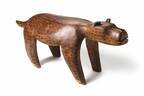 「ブラジル先住民の椅子 野生動物と想像力」展、“動物”モチーフの椅子が東京都庭園美術館に集結
